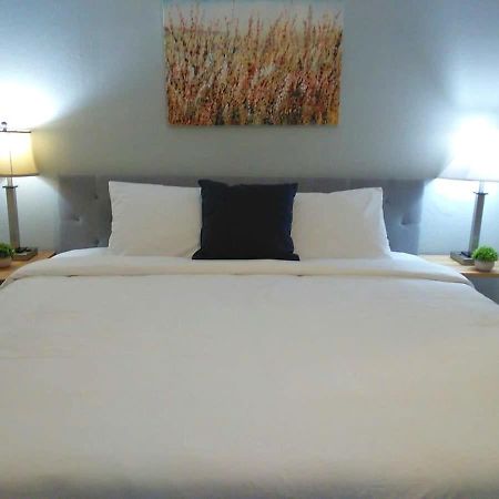 Dauphin District Darling #1-Downtown, Restaurants Apartment Mobile Bagian luar foto