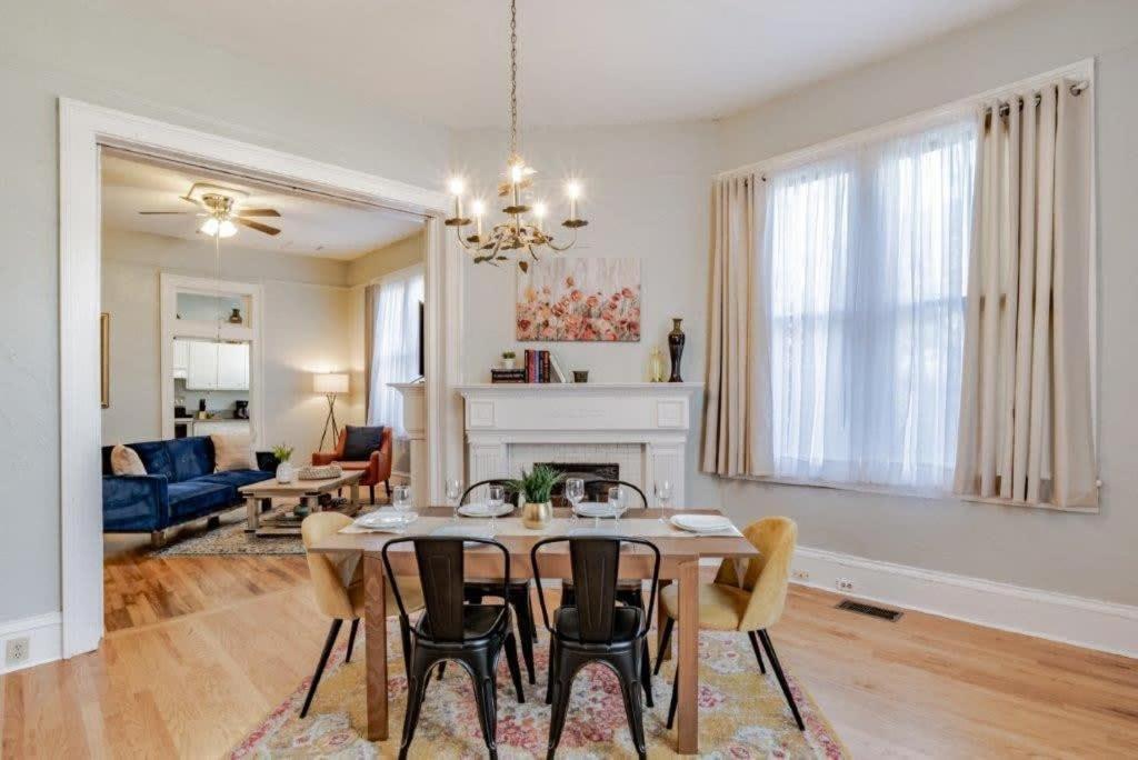 Dauphin District Darling #1-Downtown, Restaurants Apartment Mobile Bagian luar foto
