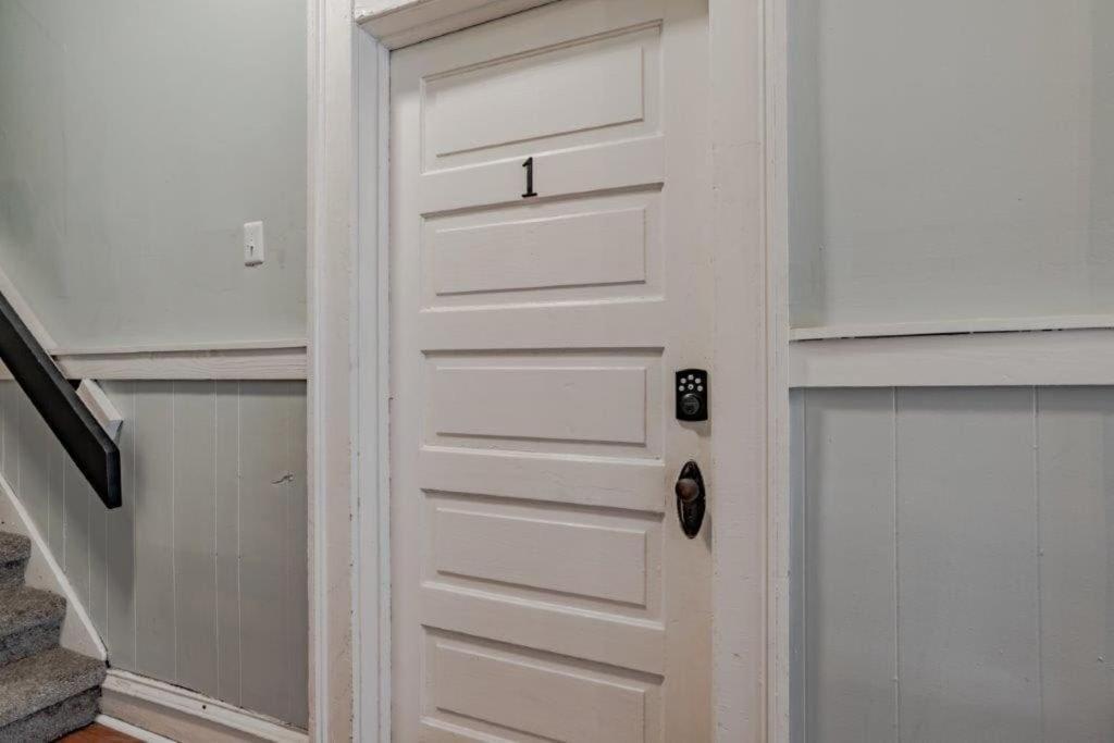 Dauphin District Darling #1-Downtown, Restaurants Apartment Mobile Bagian luar foto