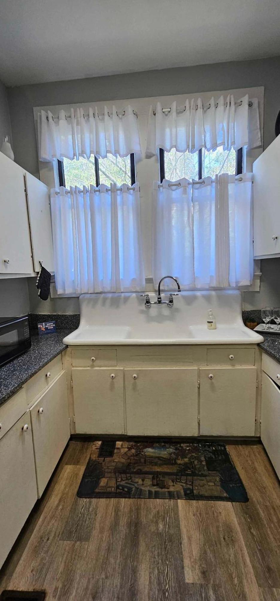 Dauphin District Darling #1-Downtown, Restaurants Apartment Mobile Bagian luar foto