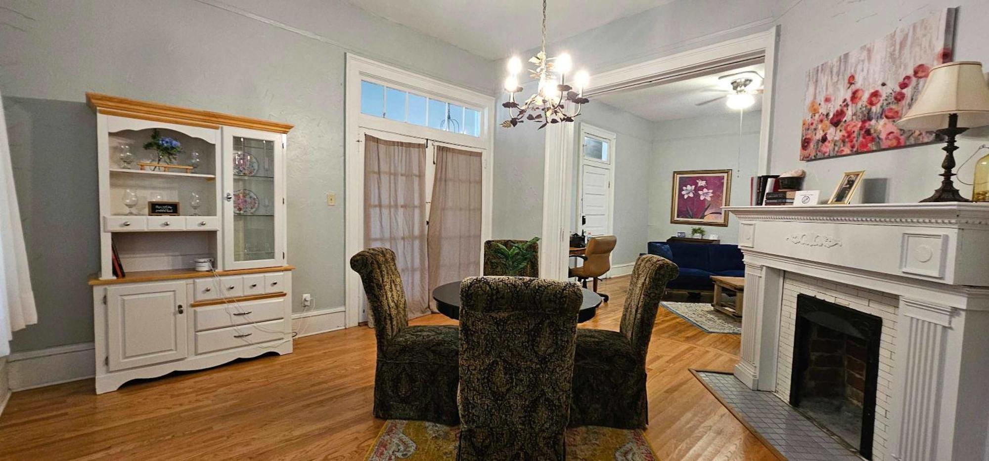 Dauphin District Darling #1-Downtown, Restaurants Apartment Mobile Bagian luar foto