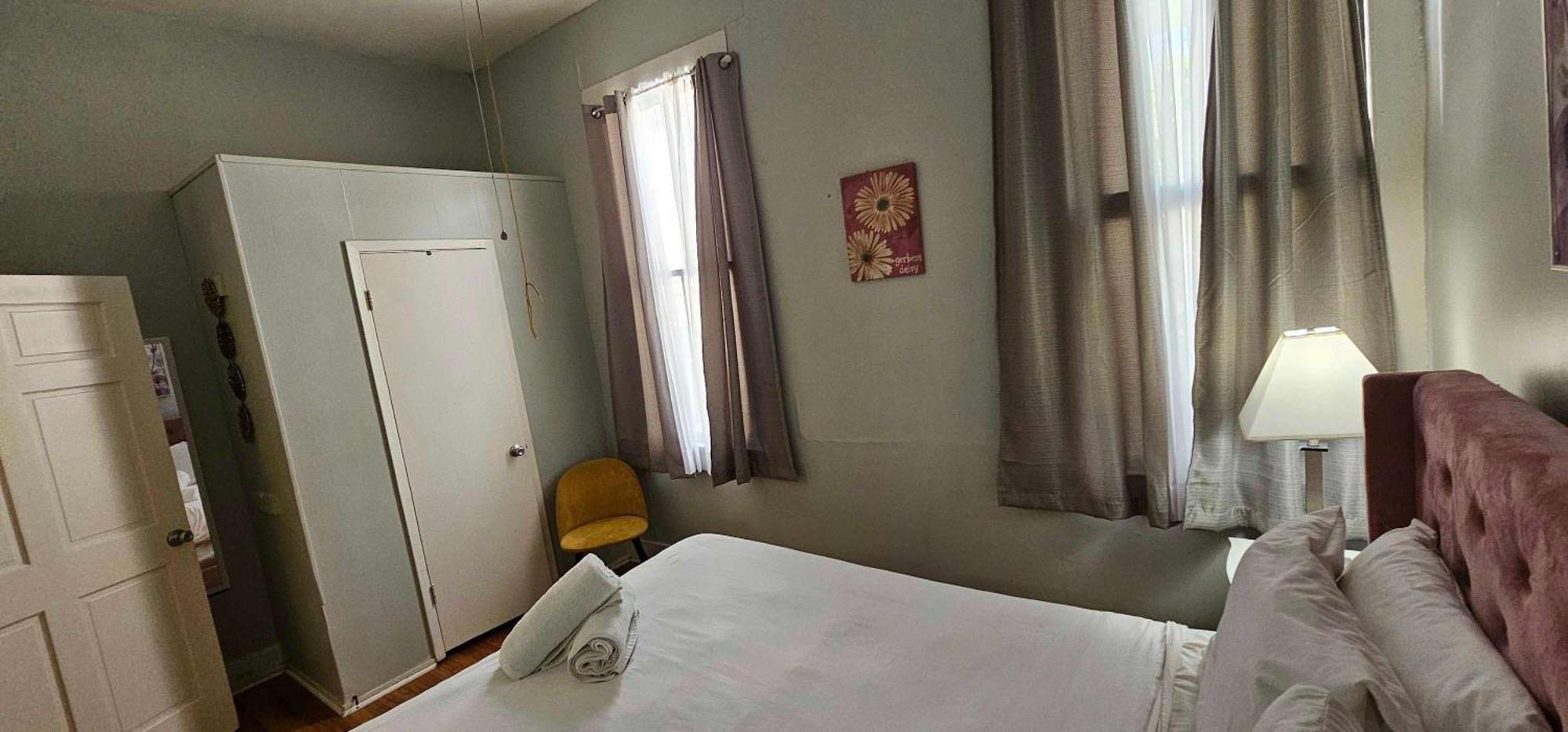 Dauphin District Darling #1-Downtown, Restaurants Apartment Mobile Bagian luar foto